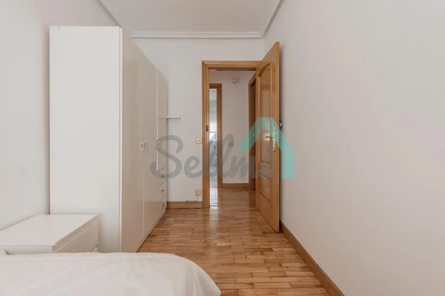 Habitación en Escultor Laviada, Vallobín