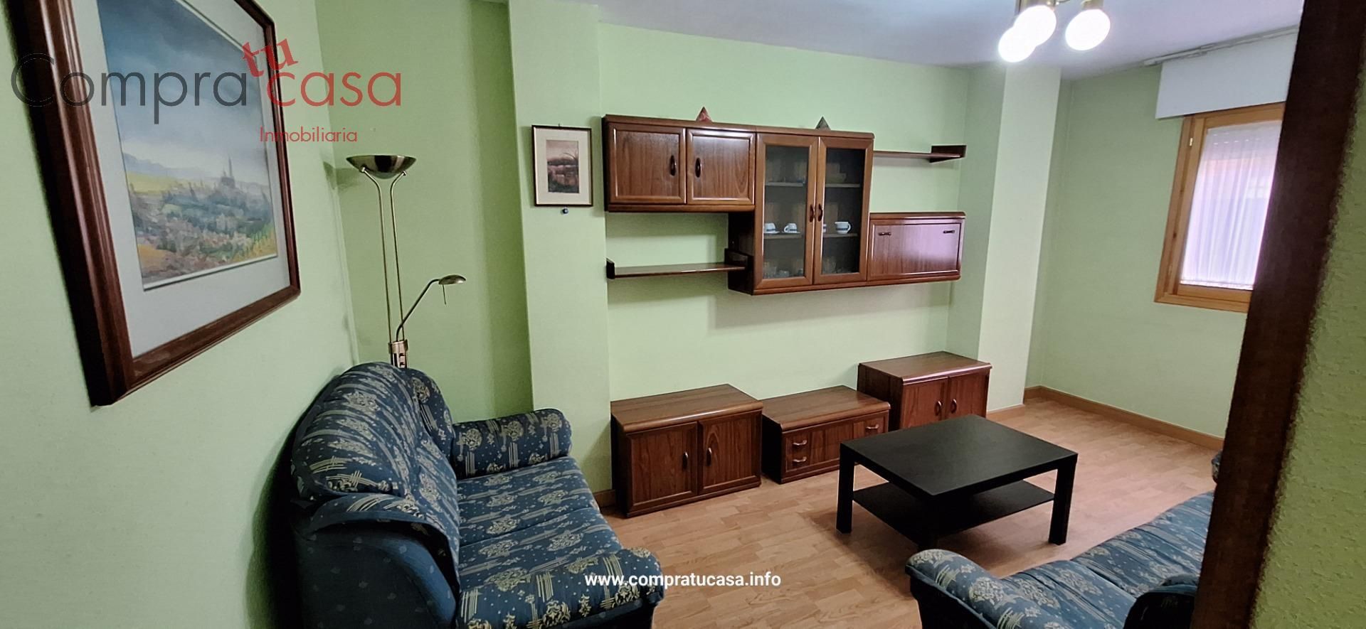 Living room of Apartment to rent in Segovia Capital  with Heating, Parquet flooring and Terrace