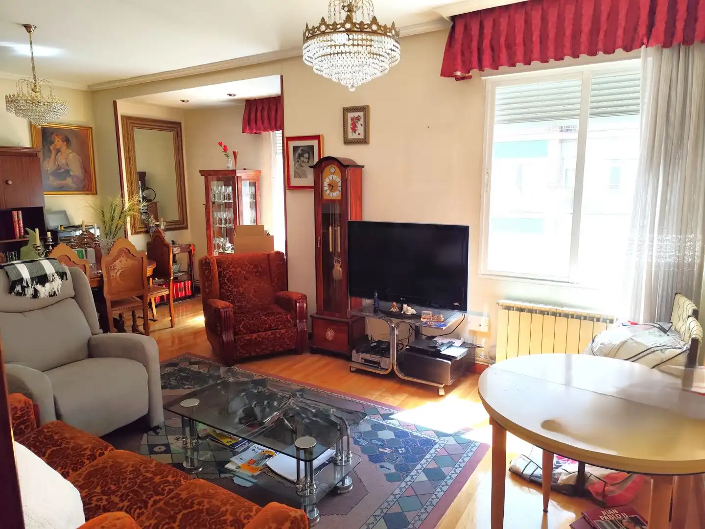 Living room of Flat for sale in Valladolid  with Heating, Parquet flooring and Storage room