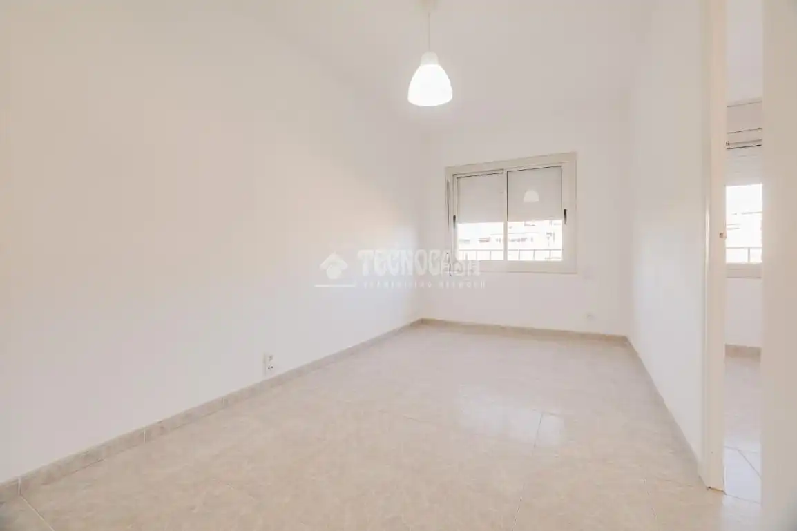 Piso en venta en Carrer de Solsona, La Salut