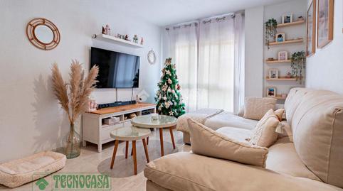 Foto 2 de Piso en venta en Roquetas Pueblo, Almería