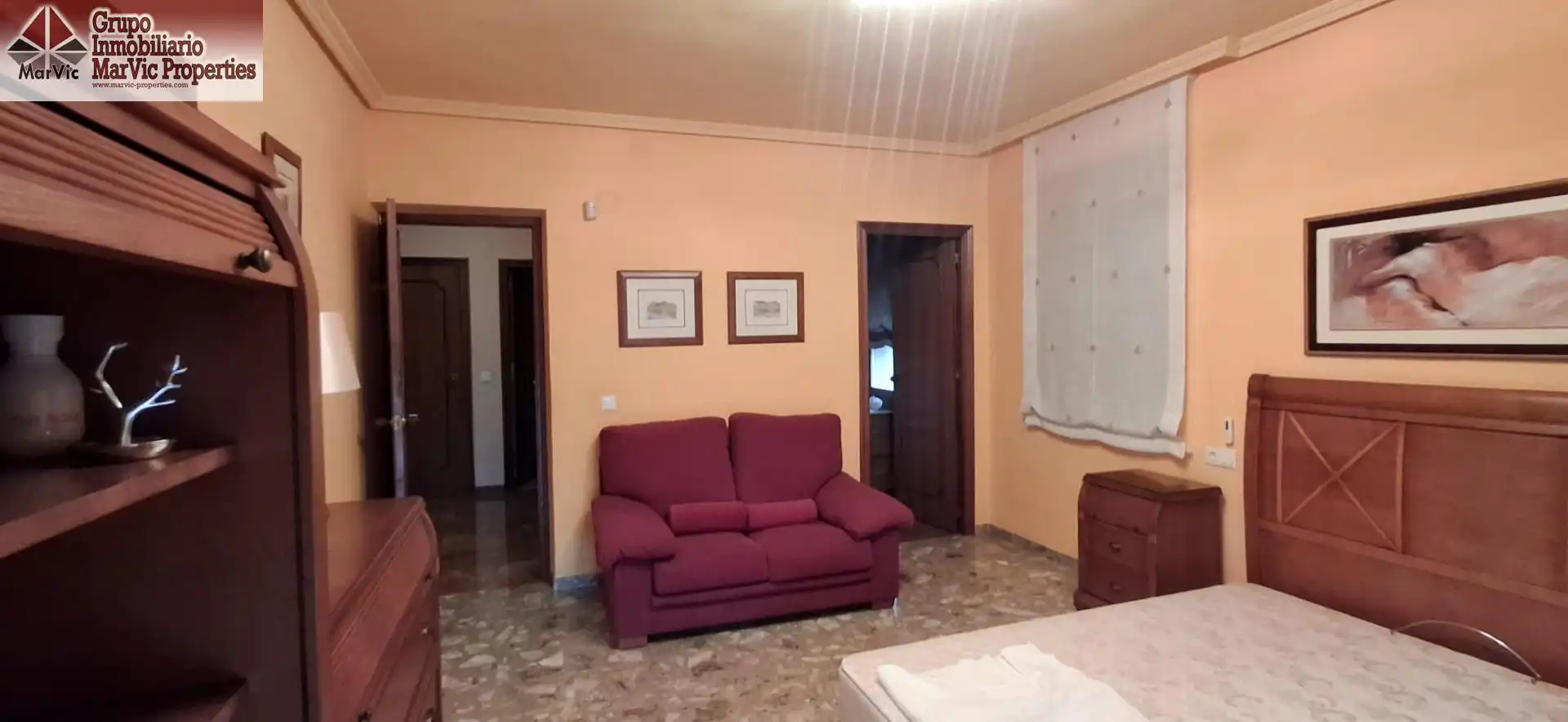 Sala d'estar de Casa o xalet en venda en Benidorm amb Aire condicionat, Jardí privat i Terrassa