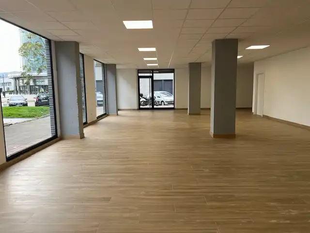 Commercial properties for rent in Santander