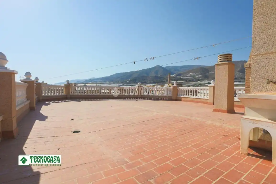 Terraza de Piso en venta en Adra con Aire acondicionado, Calefacción y Terraza