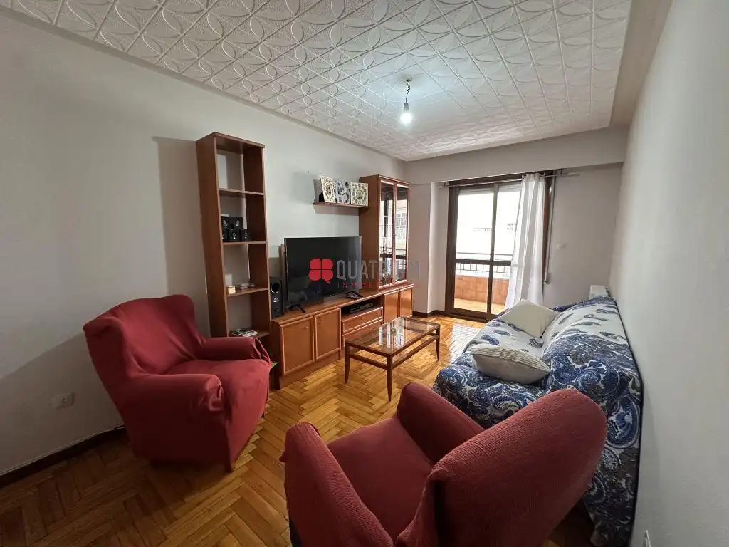 Sala de estar de Piso en venta en Ourense Capital  con Calefacción, Trastero y Balcón