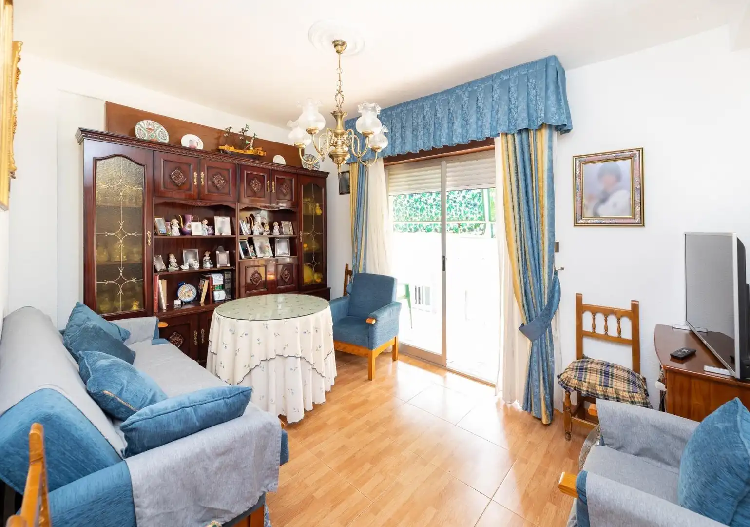 Wohnzimmer von Wohnung zum Verkauf in Granada mit Möbliert und Balkon