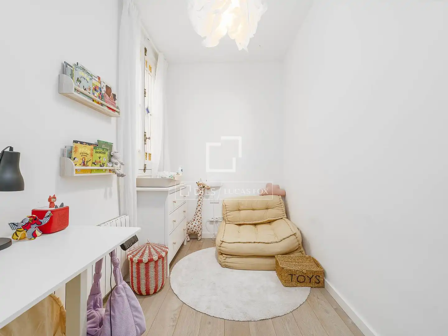 Habitación de Piso en venta en Barcelona con Aire acondicionado, Terraza y Balcón