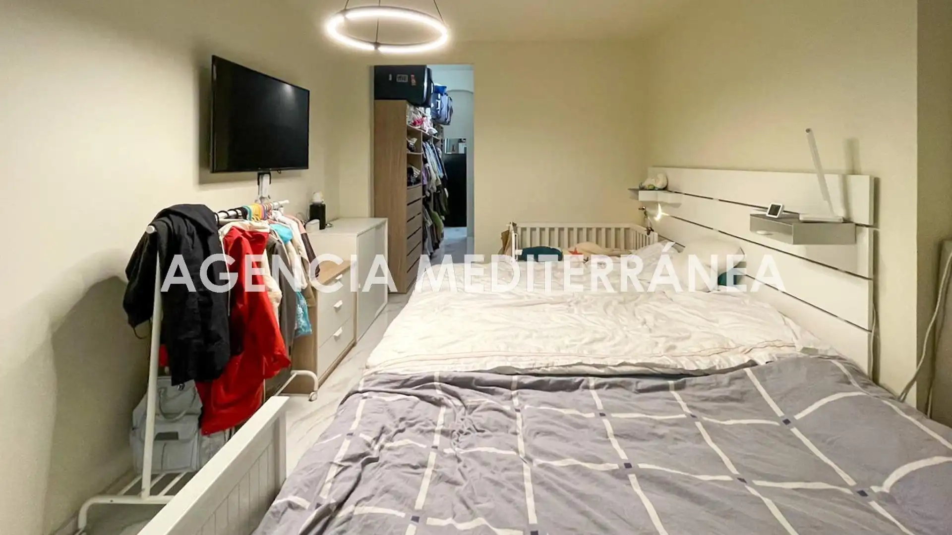 Dormitori de Local en venda en Valencia amb Aire condicionat