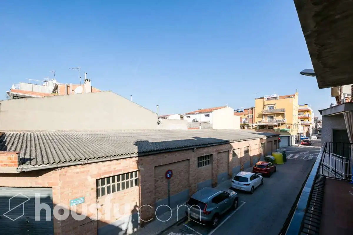 Vista exterior de Pis en venda en Vilanova del Camí amb Calefacció, Terrassa i Traster