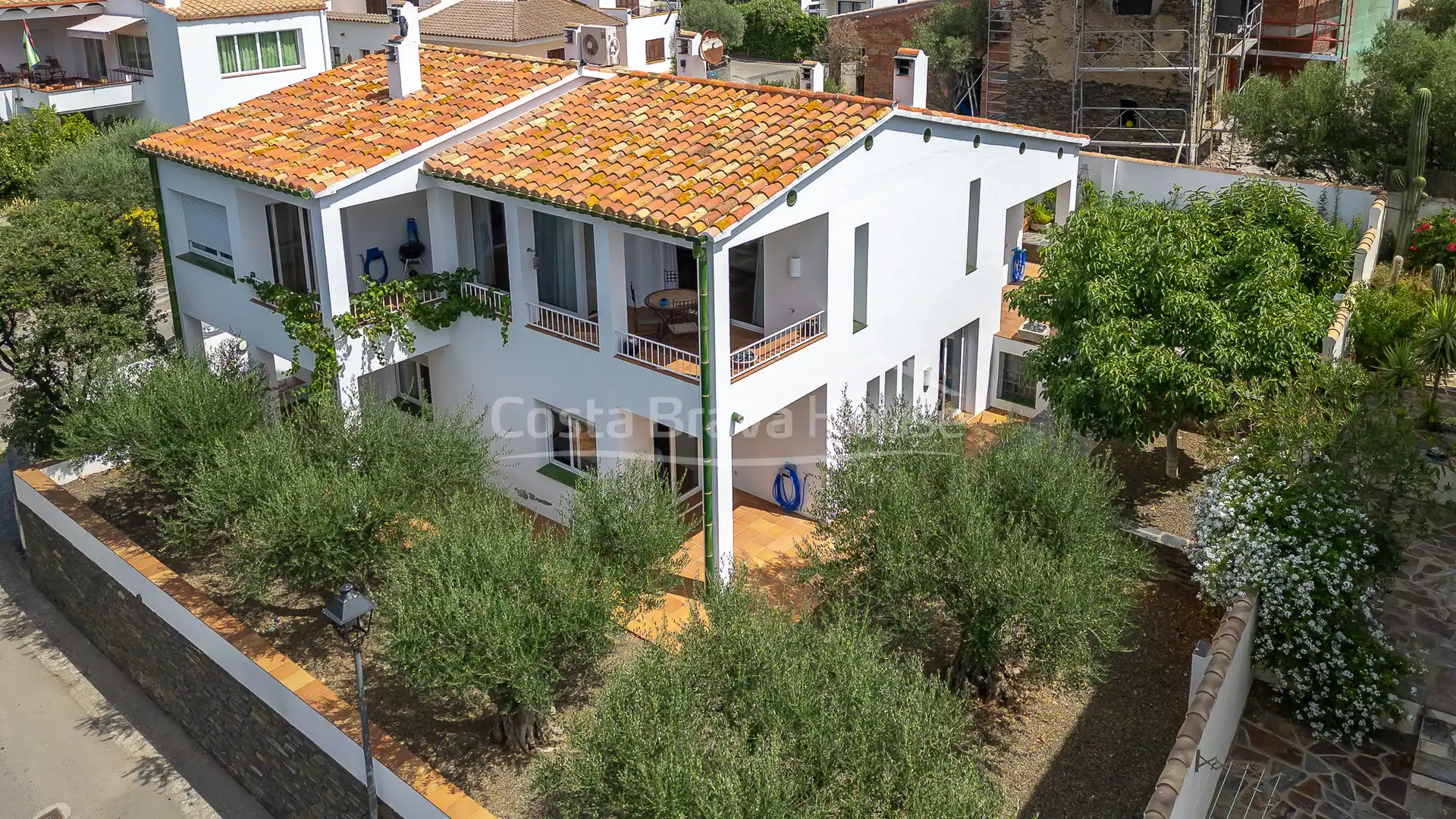 Vista exterior de Casa o xalet en venda en Cadaqués amb Aire condicionat, Calefacció i Jardí privat