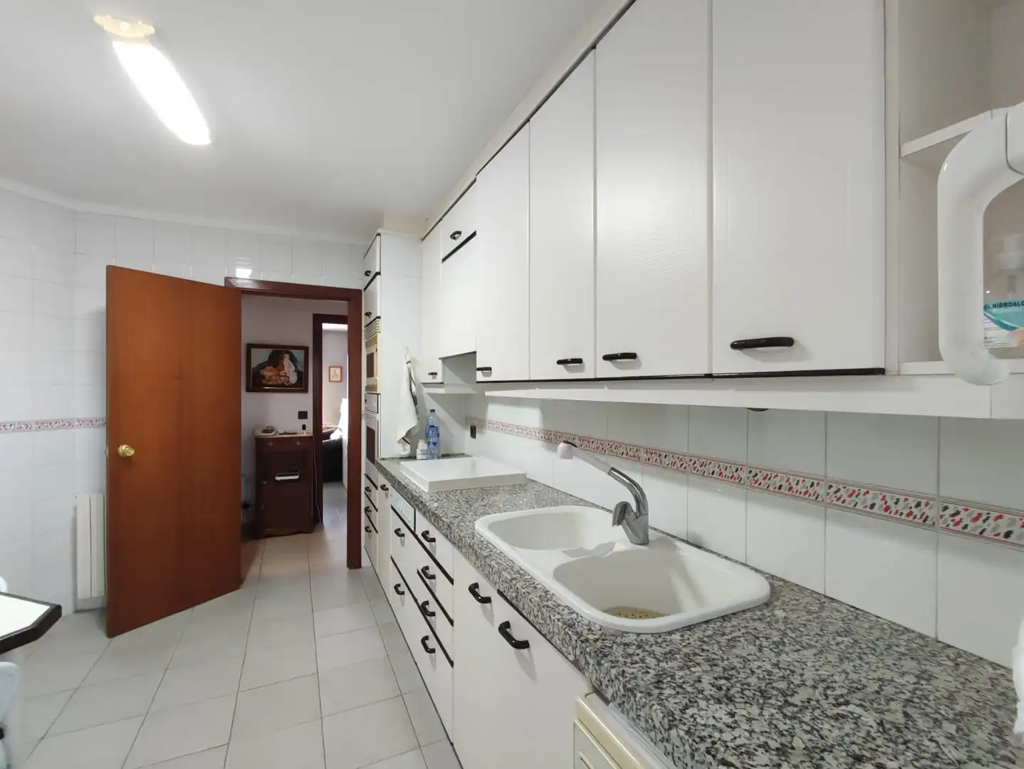 Cuina de Pis en venda en Manresa amb Calefacció, Terrassa i Balcó