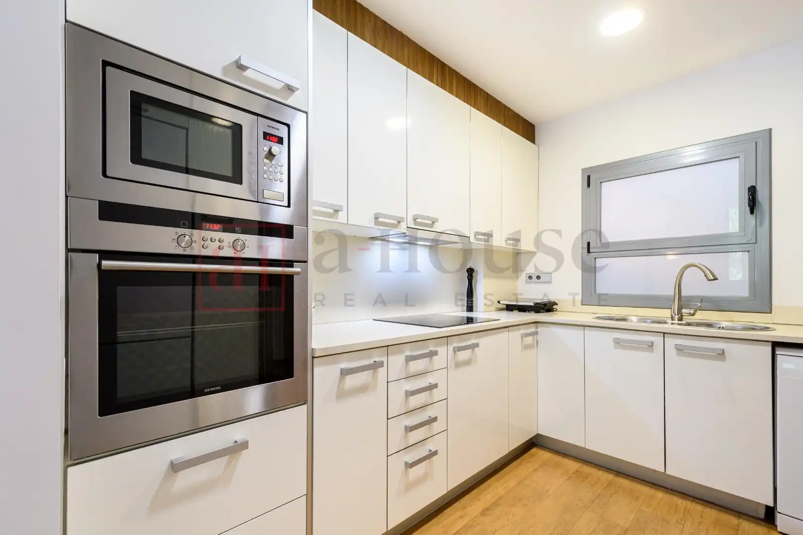 Piso con terraza en venta en Carrer de Girona, imagen 10