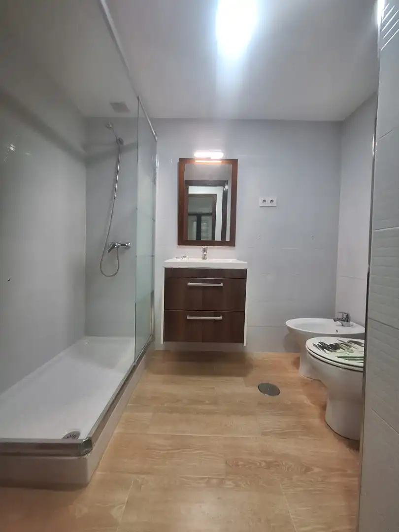 Baño de Piso de alquiler en Cartagena con Amueblado, Horno y Lavadora