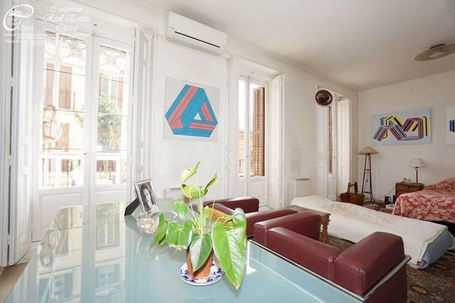 Piso en Venta en Calle Postigo de San Martín en Sol