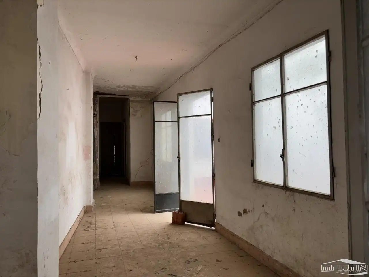 Edificio en venta en Cabra
