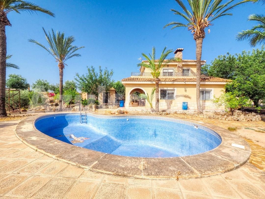 Swimming pool of House or chalet for sale in San Vicente del Raspeig / Sant Vicent del Raspeig  with Air Conditioner, Heating and Private garden