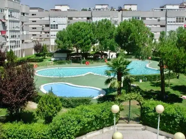 Flat with pool for sale in Veredillas