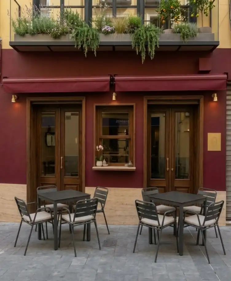 Local comercial en traspaso en Calle de Augusto Figueroa