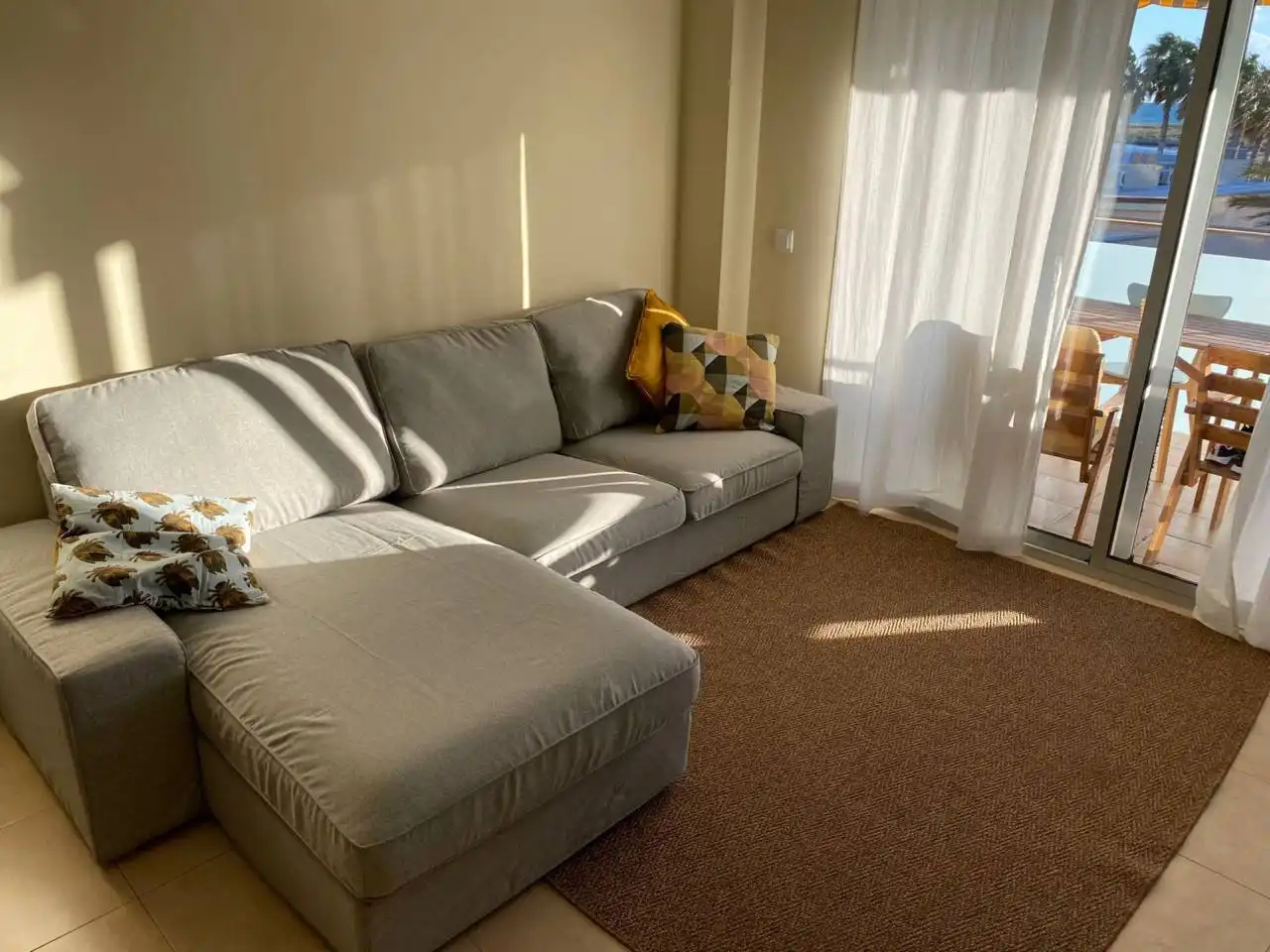Sala d'estar de Pis de lloguer en Cubelles amb Aire condicionat, Calefacció i Terrassa