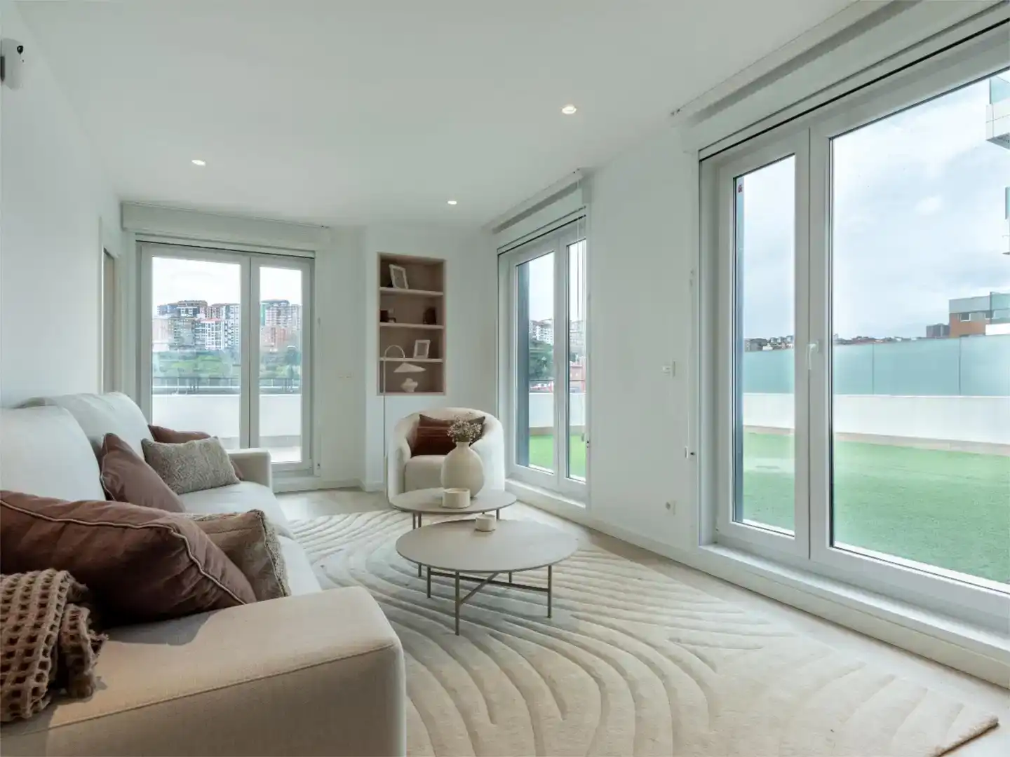 Living room of Flat for sale in Leioa  with Air Conditioner, Swimming Pool and Balcony