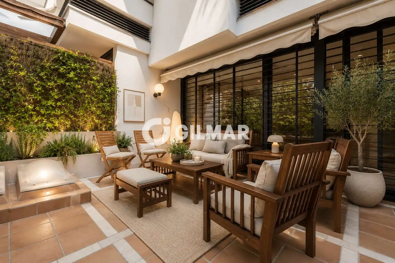 Adosado con piscina en venta en El Soto de la Moraleja