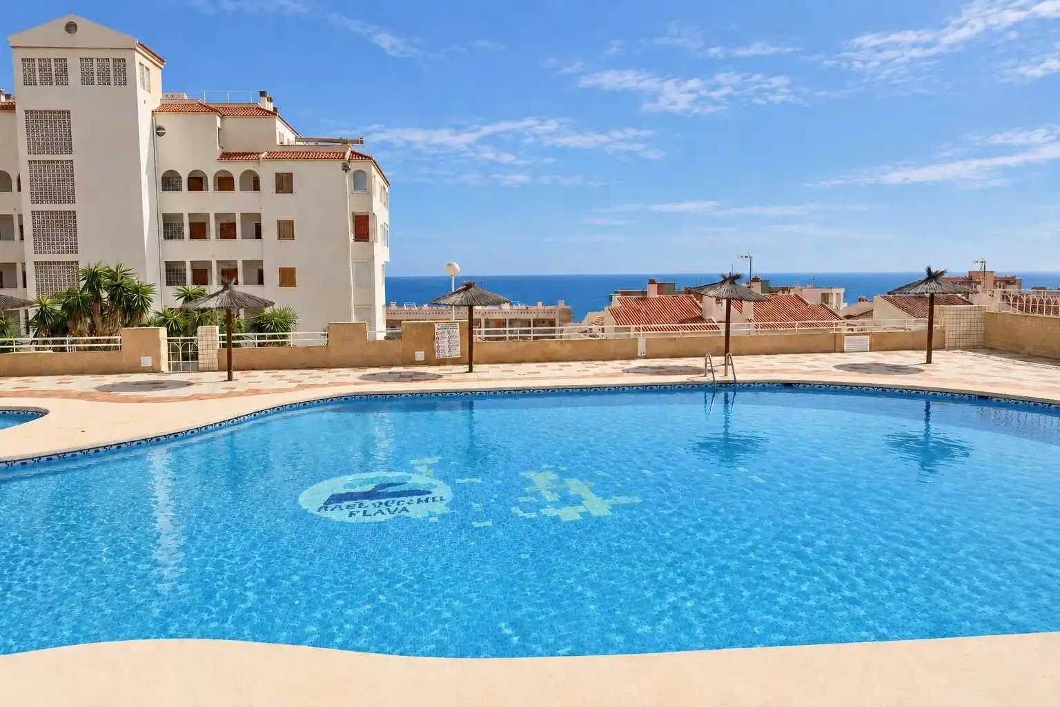 Bungalow with pool for sale in Avenida COSTA BLANCA, imagen 2