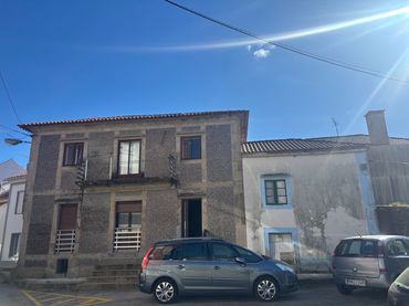 Casa con balcón en venta en Sobrán