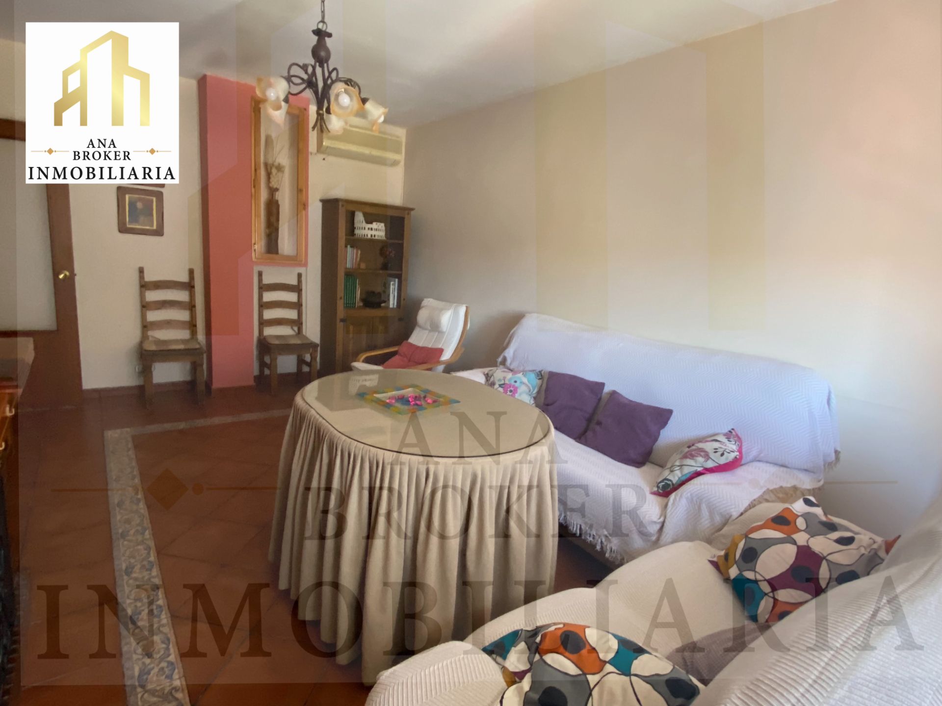 Sala d'estar de Pis en venda en Ronda