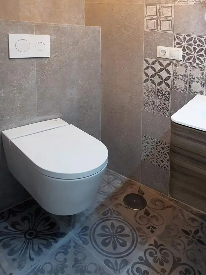 Bathroom of Buildings for sale in Málaga