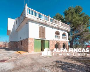 Exterior view of House or chalet for sale in La Pesquera   with Terrace