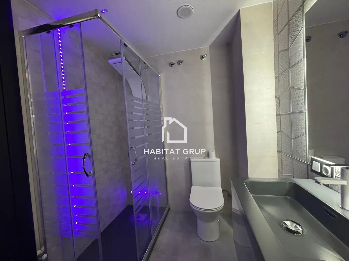 Bathroom of Flat for sale in Palamós  with Heating