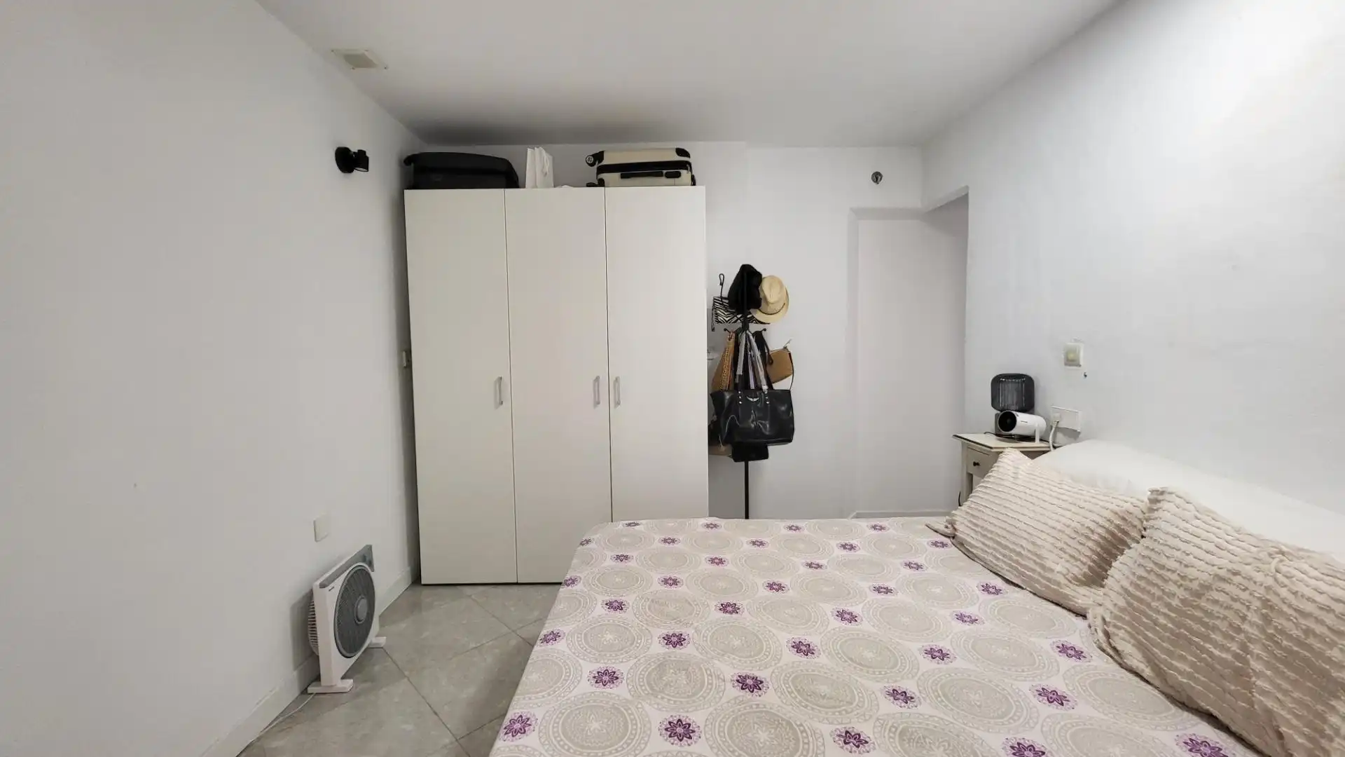 Habitación de Apartamento en venta en Marbella con Aire acondicionado, Calefacción y Trastero