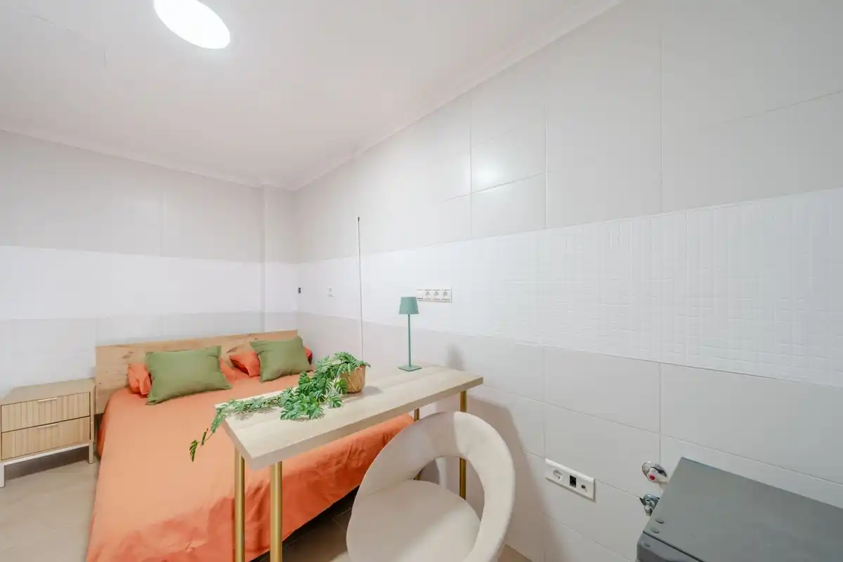 Flat with lift for sale in Calle Campoamor, imagen 13