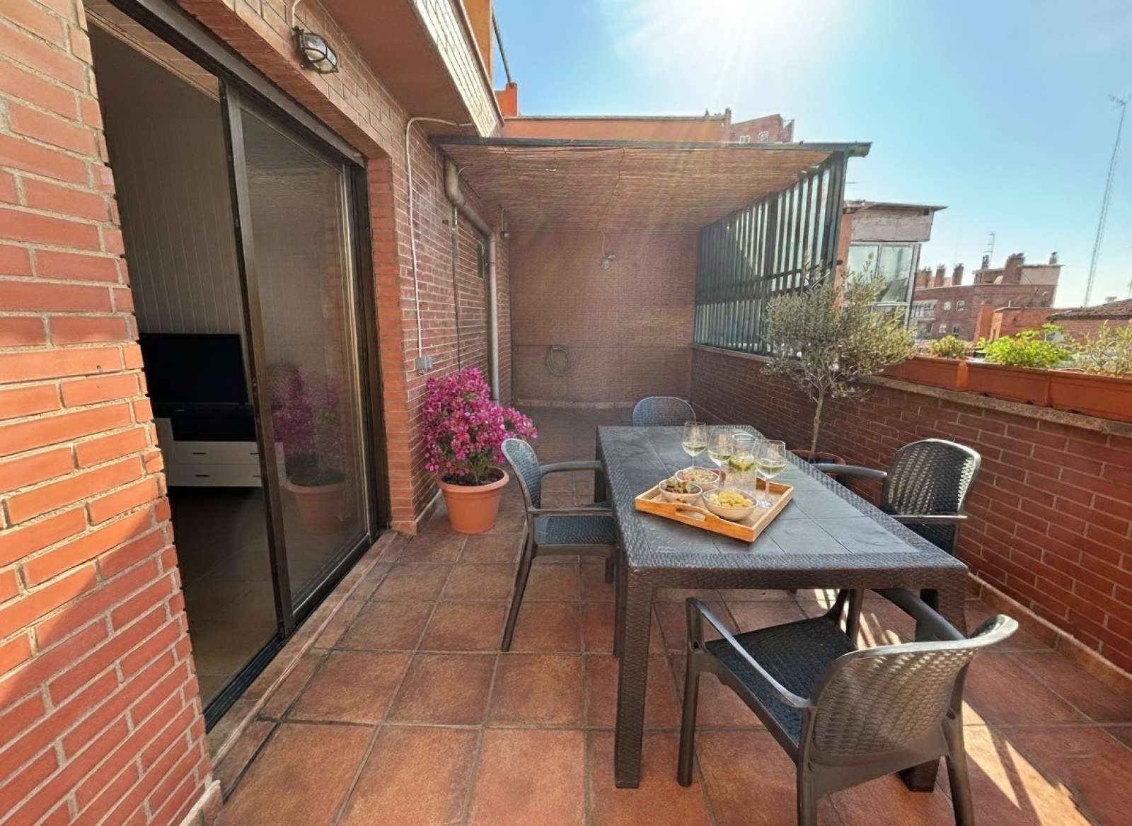 Terrassa de Apartament per a compartir en  Madrid Capital amb Aire condicionat, Calefacció i Terrassa
