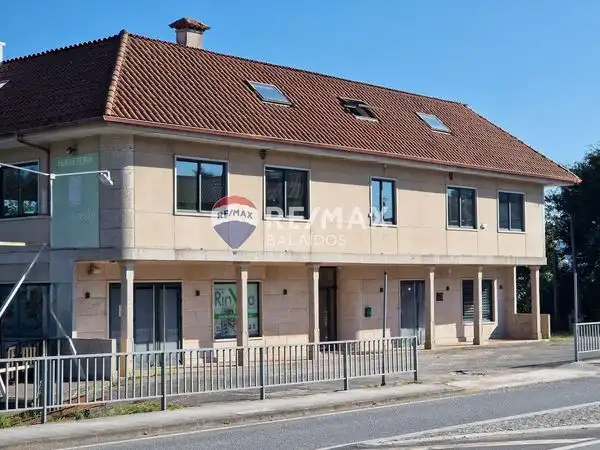 Industrial buildings for sale in Avenida do Aeroporto, Cabral - Candeán