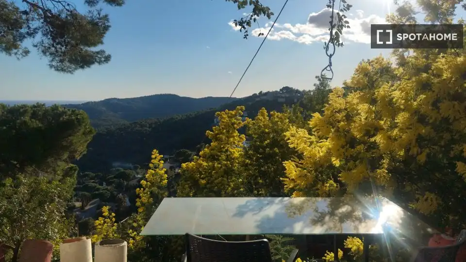 Terraza de Apartamento para compartir en Sant Cebrià de Vallalta con Aire acondicionado, Terraza y Amueblado