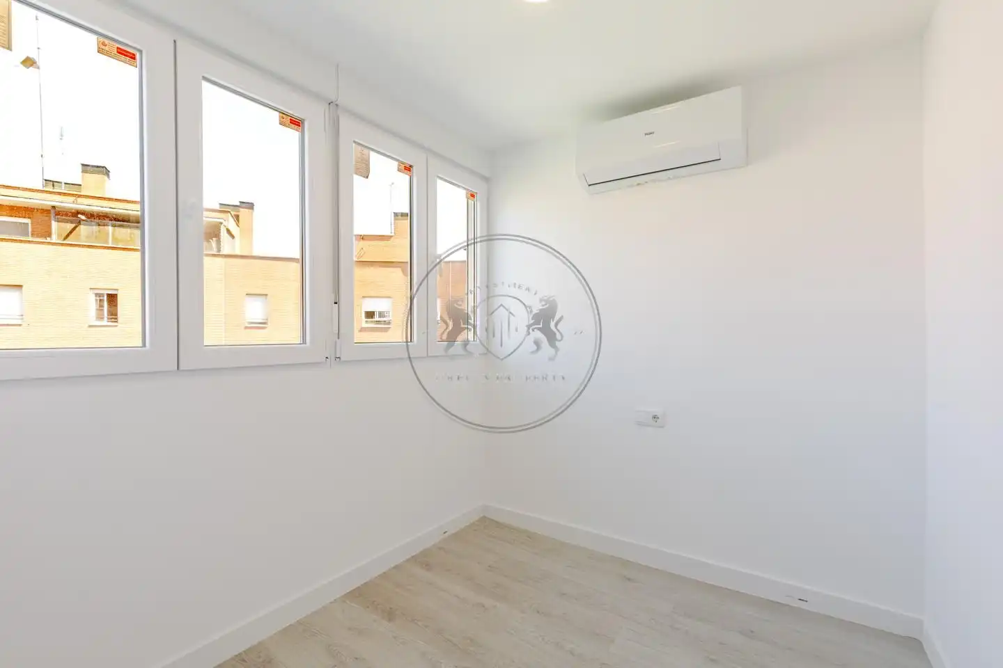 Habitación de Piso en venta en Madrid con Aire acondicionado y Alarma