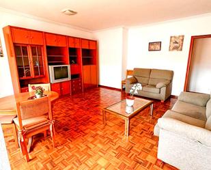 Sala d'estar de Apartament en venda en  Logroño amb Calefacció, Parquet i Traster