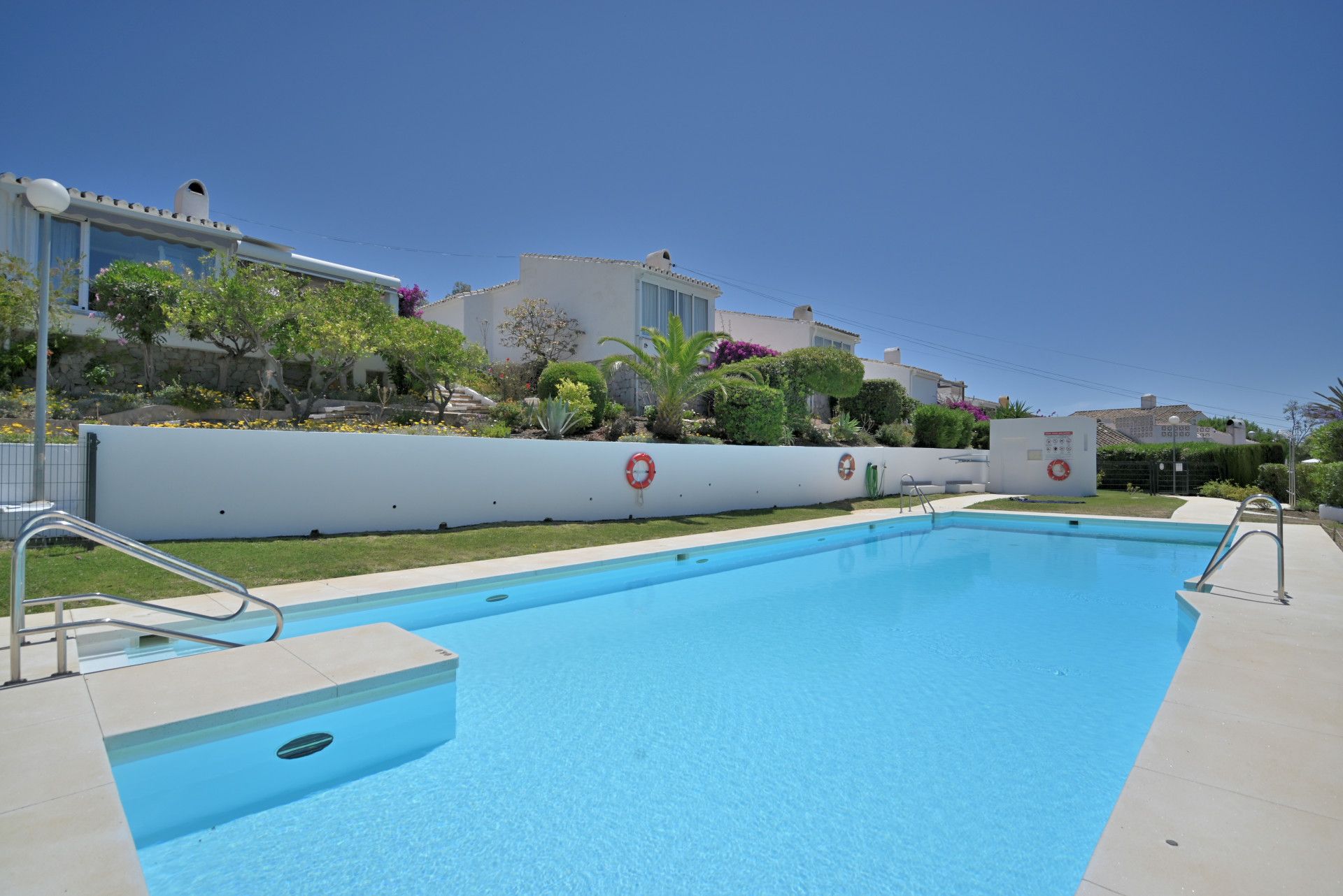 Swimming pool of House or chalet for sale in Mijas  with Terrace, Swimming Pool and Internet