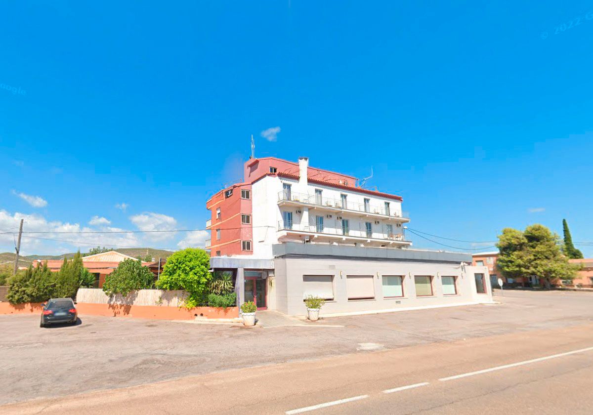 Vista exterior de Edifici en venda en Cabanes