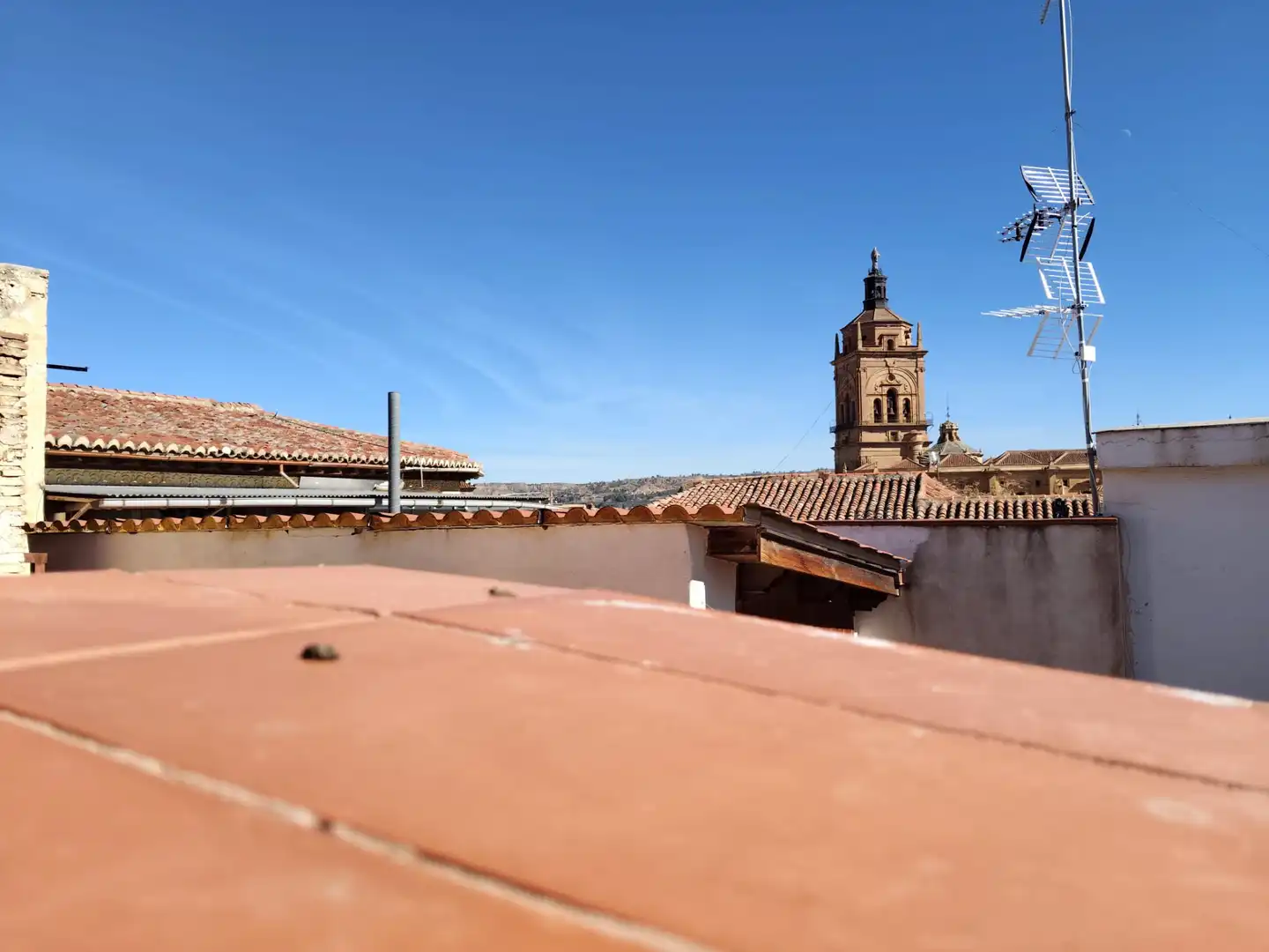 Vista exterior de Casa o xalet en venda en Guadix amb Terrassa, Moblat i Rentadora