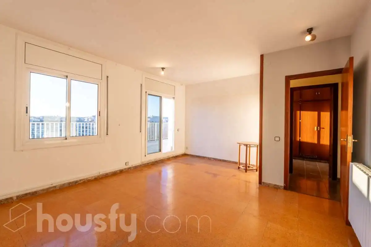 Duplexes for sale in RB SALVADOR SAMA, Centre Vila