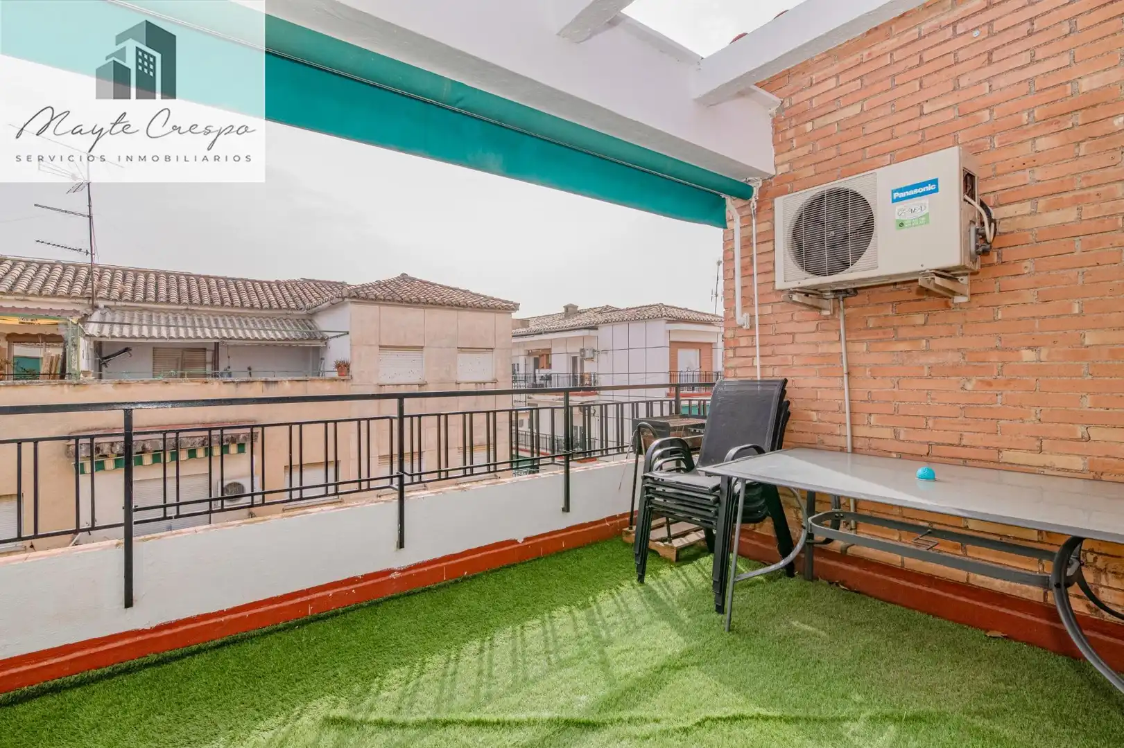 Flat with terrace for sale in Calle Calle Platón 1