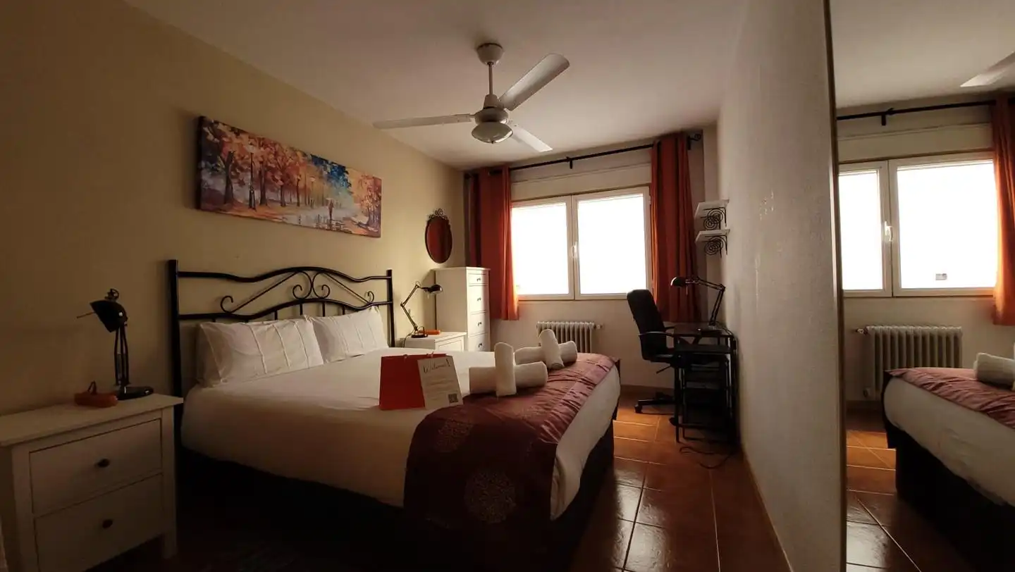 Habitación de Piso de alquiler en Madrid con Aire acondicionado, Calefacción y Amueblado