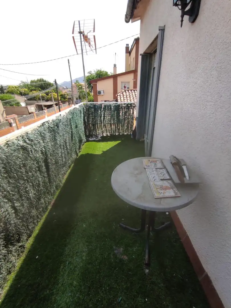 Terrassa de Casa o xalet en venda en Montcada i Reixac amb Calefacció, Terrassa i Piscina