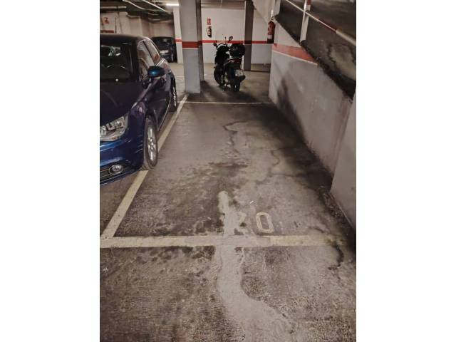 Garaje en Alquiler en Taquígraf Martí en Barri de les Corts
