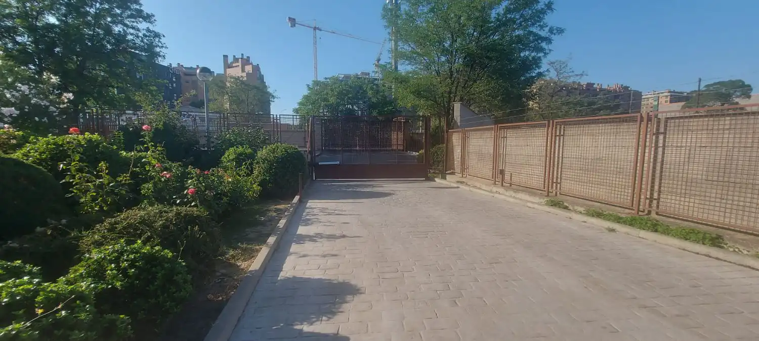 Parking de Apartamento en venta en Madrid con Aire acondicionado y Calefacción
