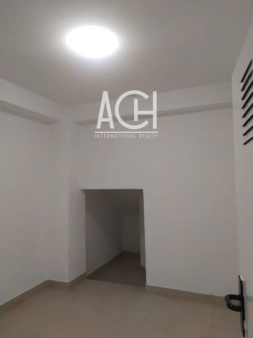 Storage room for rent in Usategui