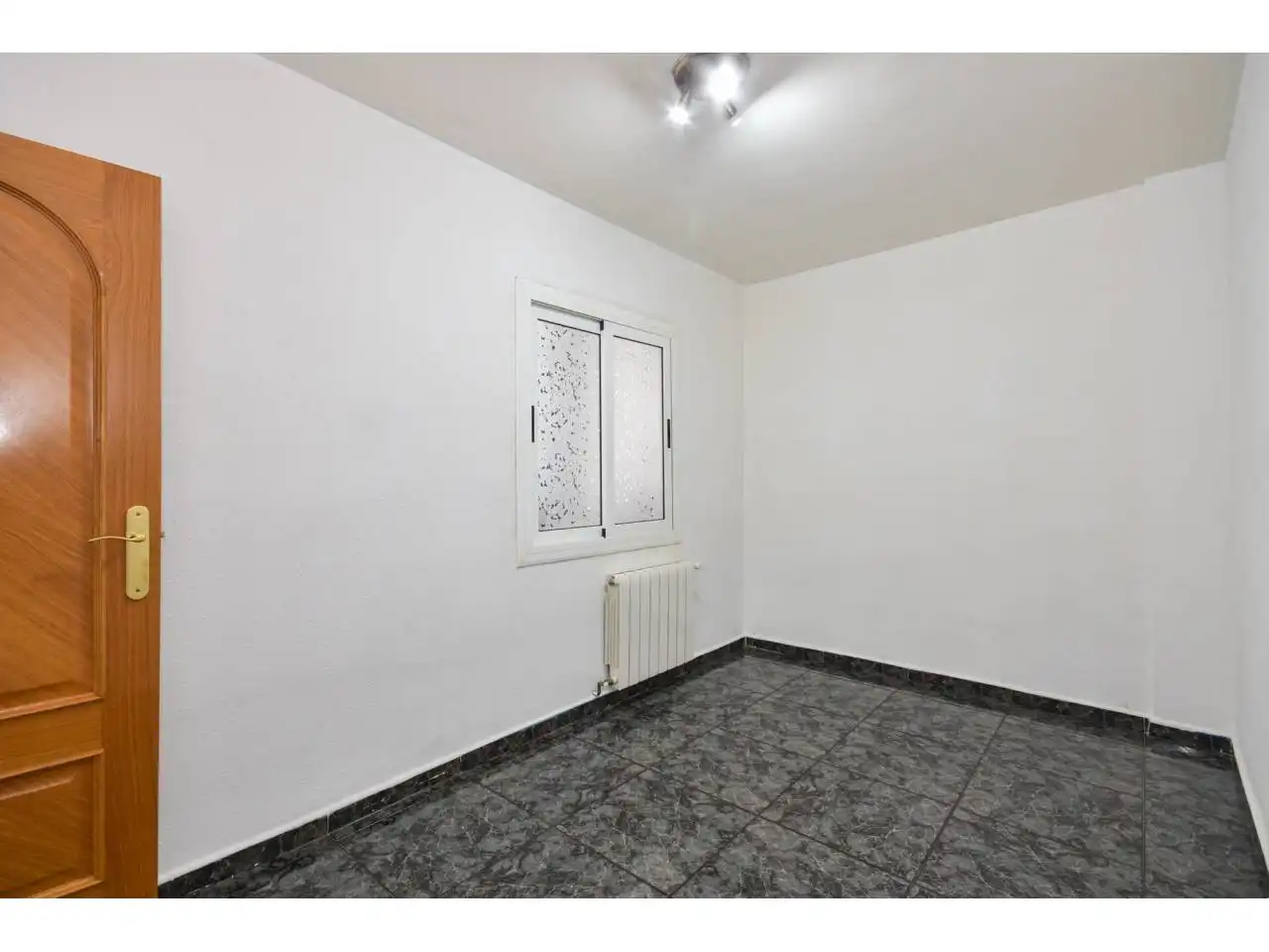 Habitación de Piso en venta en Montcada i Reixac con Calefacción y Terraza
