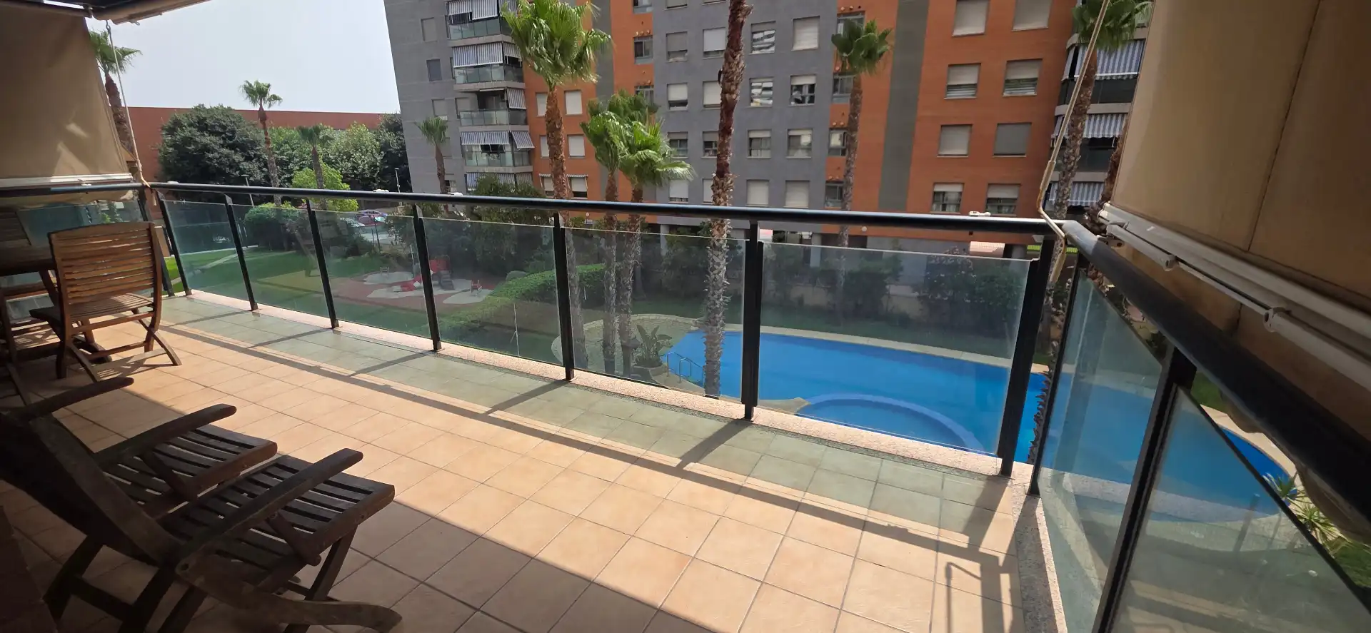 Piscina de Pis de lloguer en Mislata amb Aire condicionat, Terrassa i Traster